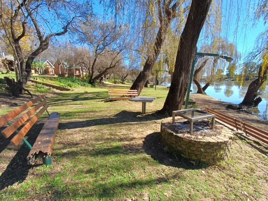 9 Bedroom Property for Sale in Willow Grange Free State